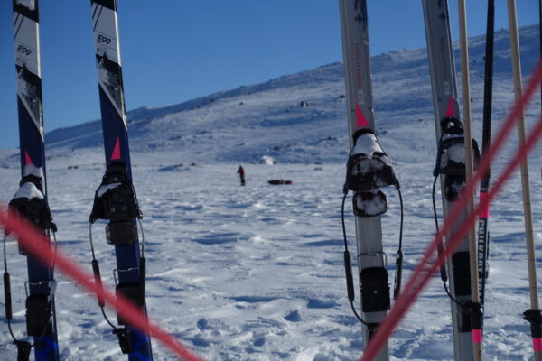 Skibindungen und Skistiefel