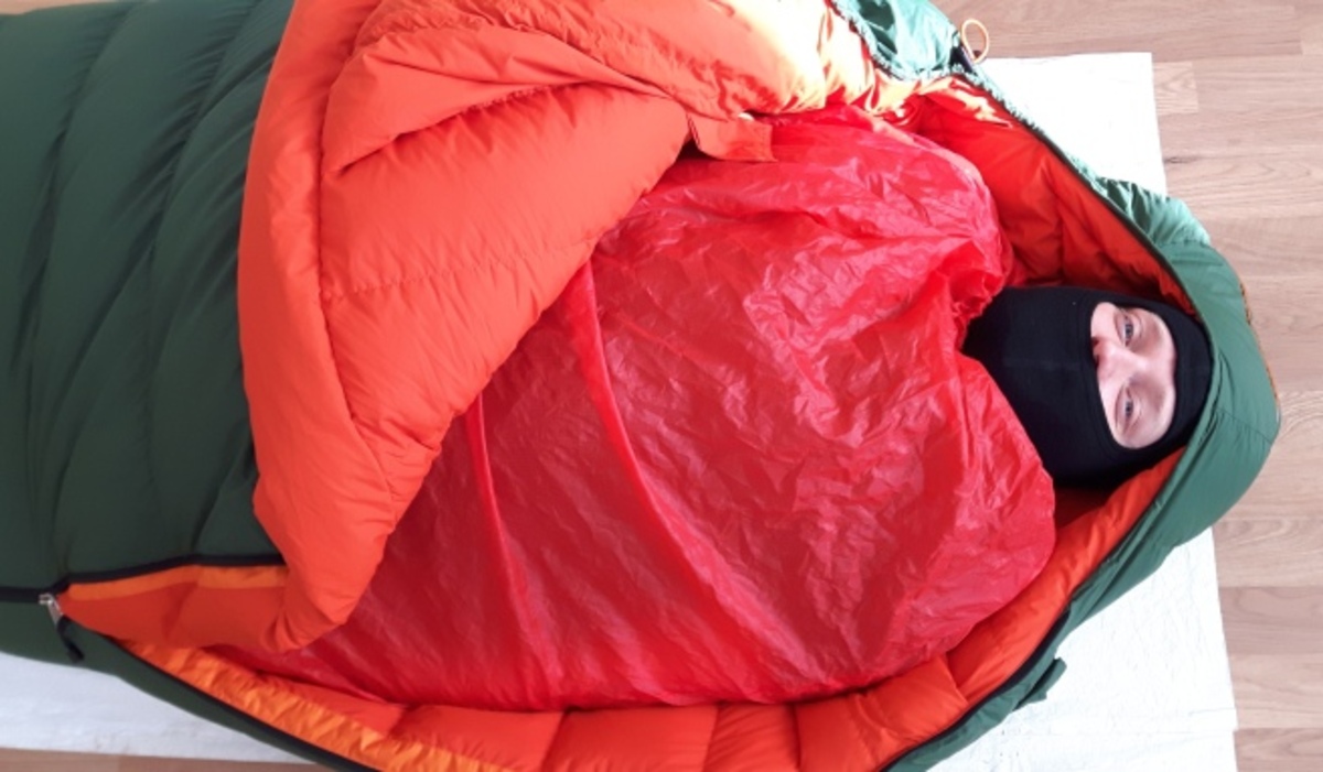 Der Vapour Barrier Liner schützt den Schlafsack vor Körperschweiß (Foto: Malte Hübner)