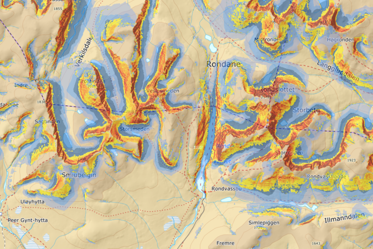Hier sieht man die Route nördlich von Rondvassbu über den See zwischen den Steilhängen gehen. Hier sieht man die Route nördlich von Rondvassbu über den See zwischen den Steilhängen gehen. (Bild: Locus Maps)